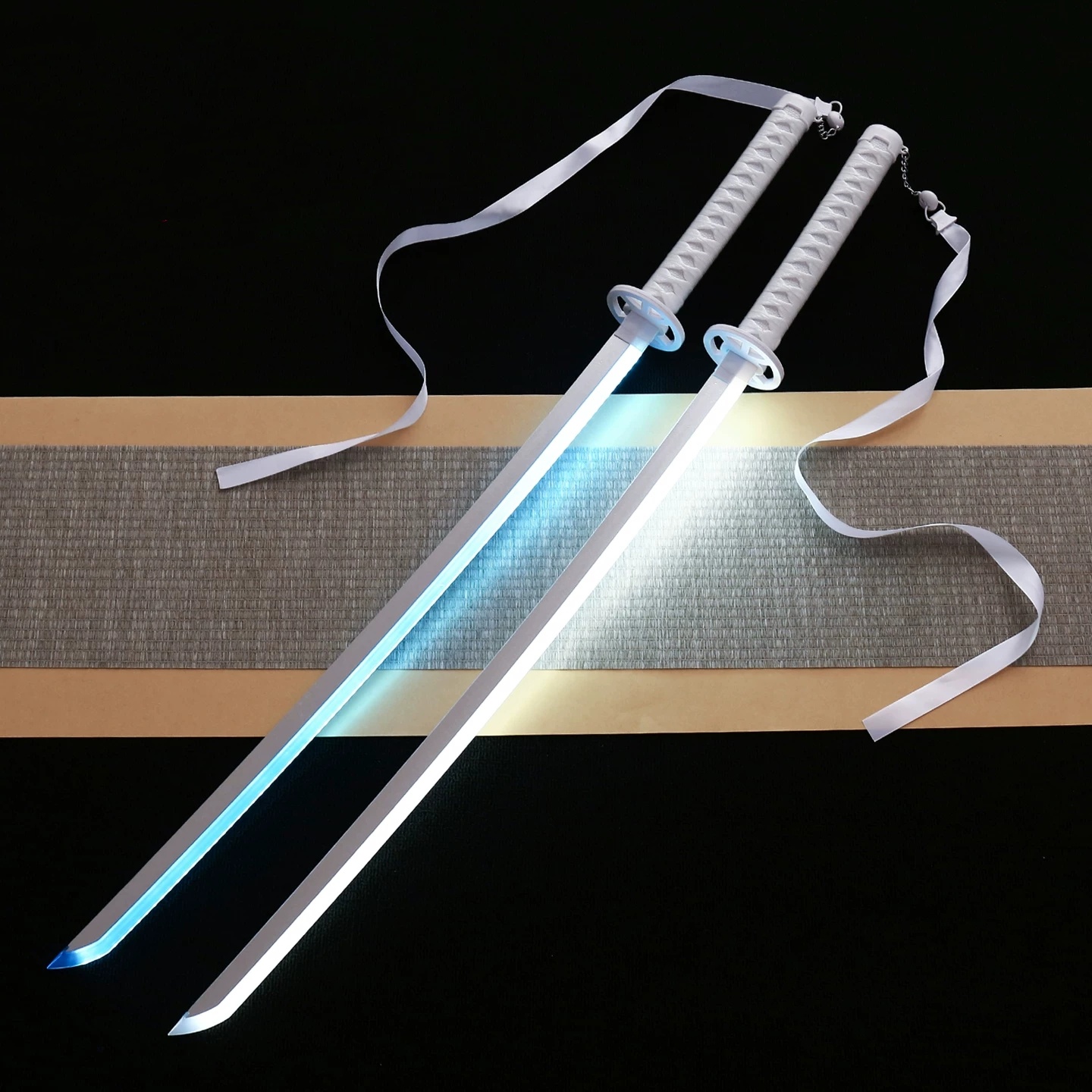 40inch Glow Bleach Katana Led  - Cosplay Prop Dagger ulasan dan harga